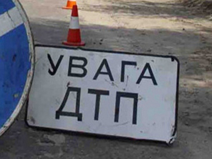 Правоохоронці встановили марку й номер автомобіля, на якому невідомий збив жінку на Ужгородщині і втік