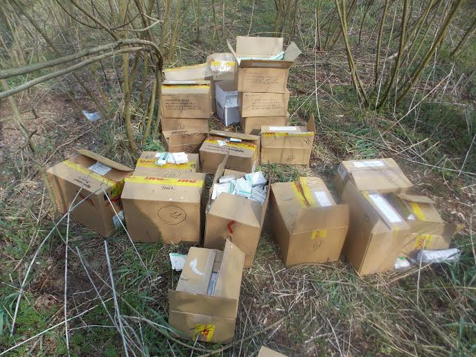 Поблизу кордону на Закарпатті виявили пакунки з понад 20 тисячами таблеток (ФОТО)