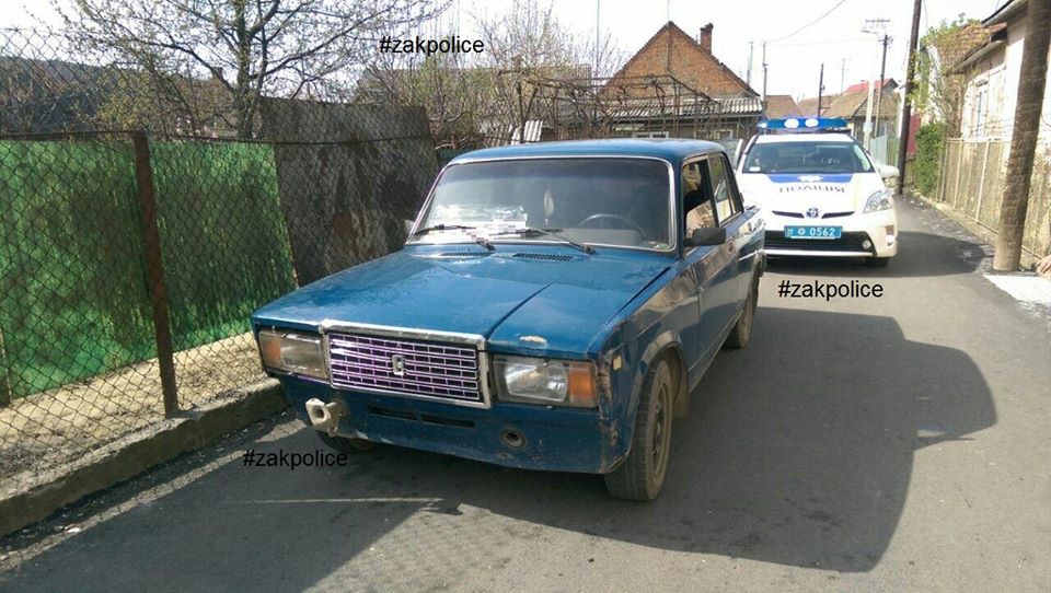 В Ужгороді знайшли авто, що перебувало в орієнтуванні, і з п'яним водієм за кермом