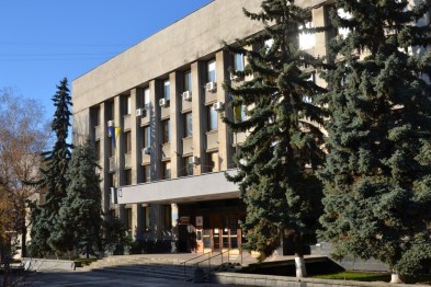 Після трьох замінувань поспіль сесію Ужгородської міськради перенесли на наступний тиждень (ВІДЕО)