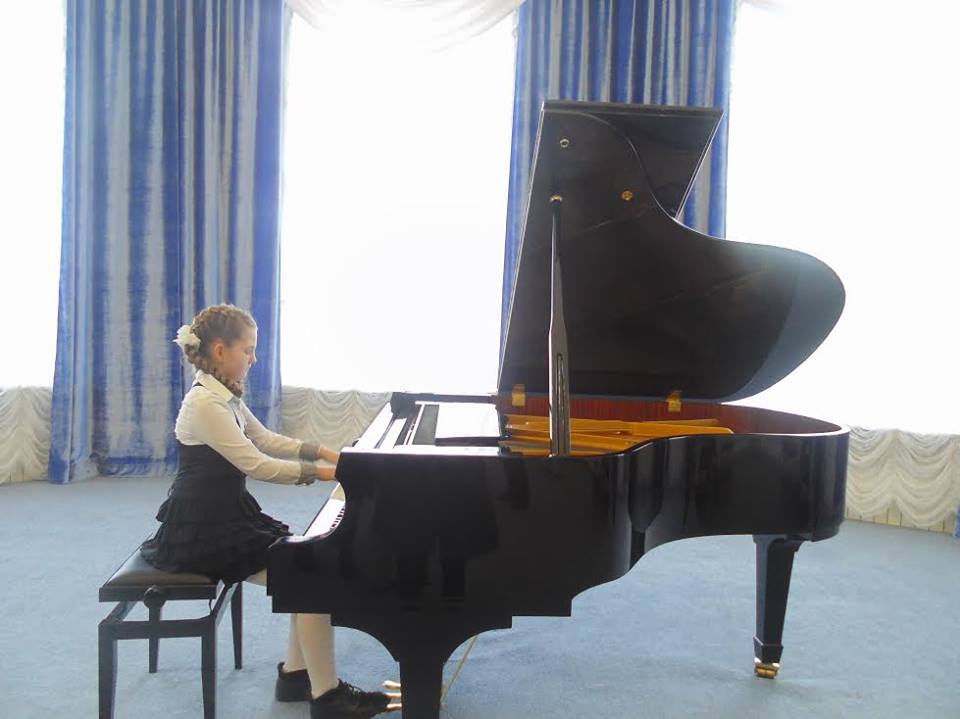 Юна мукачівка перемогла на Міжнародному інструментальному конкурсі Євгена Станковича (ФОТО)
