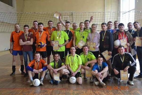 У Мукачеві визначили переможців чемпіонату міста з волейболу