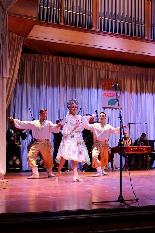 Для Ужгорода співали і танцювали кіровоградські "Зоряни" (ФОТО)