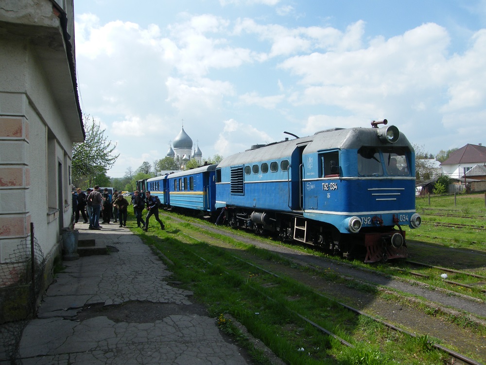 Закордонні фани залізниць відкрили туристичний сезон на Боржавській вузькоколійці (ФОТО)