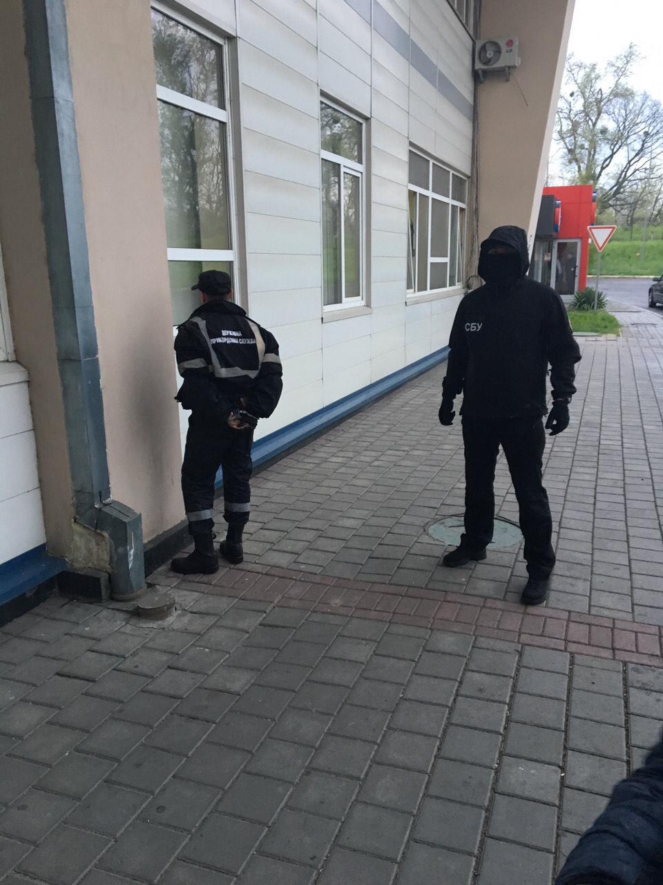 На Закарпатті СБУ затримала прикордонника-хабарника (ФОТО)