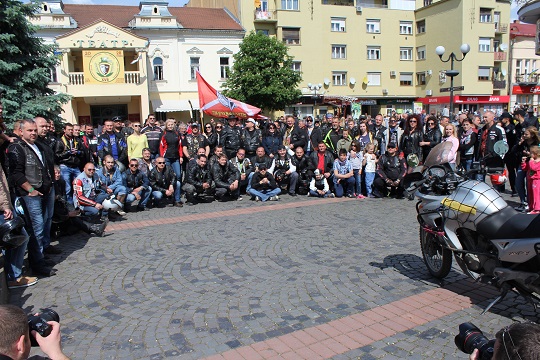 Фестиваль "Огинь і м’ясо" в Мукачеві почався зі зльоту байкерів (ФОТО, ВІДЕО)