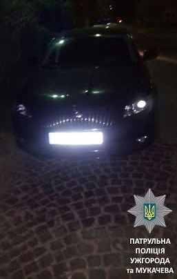 В Ужгороді у мукачівця вилучили автомобіль Skoda Superb, розшукуваний Інтерполом
