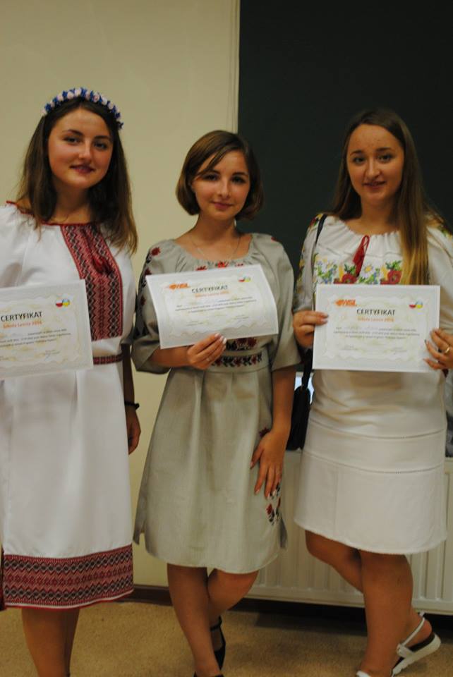 Студенти Мукачівського держуніверситету завершили навчання в Польщі за програмою "Подвійний диплом"