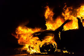 Вночі в Ужгороді згорів "словацький" Mercedes-Benz