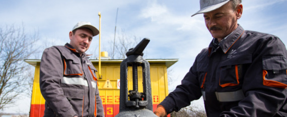 В Ужгороді продовжують ліквідовувати наслідки пошкодження газопроводу в мікрорайоні Табла