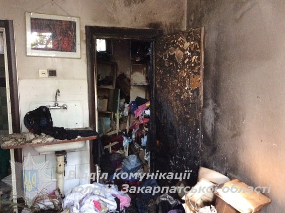 Попередньо причиною вибуху в будинку в Мукачеві називають загорання невідомої речовини