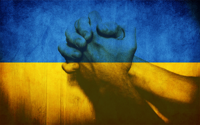 На Театральній в Ужгорді до Міжнародного дня миру "флешмобно" лунатиме "Молитва за Україну" 
