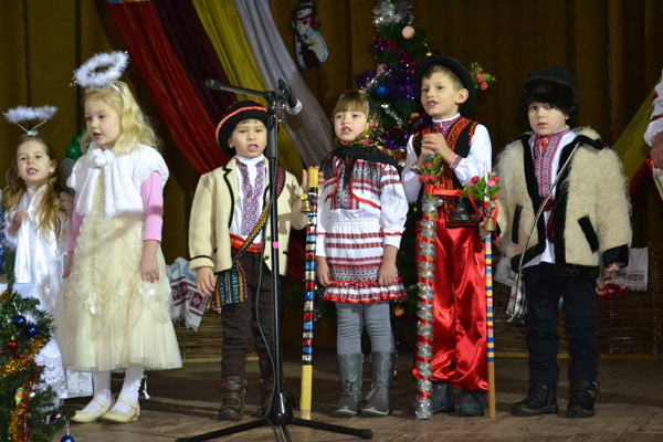 У Тячеві відбувся фестиваль колядок "Різдвяна зіронька" (ФОТО)