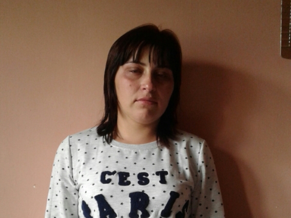22-річна матір 4-х дітей на Виноградівщині залишила записку й пішла геть, покинувши дітей "через проблеми" (ФОТО)