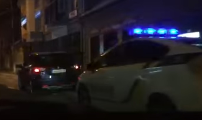 В Ужгороді за порушення ПДР поліцейські затримали авто з п'яними угорськими дипломатами (ВІДЕО)