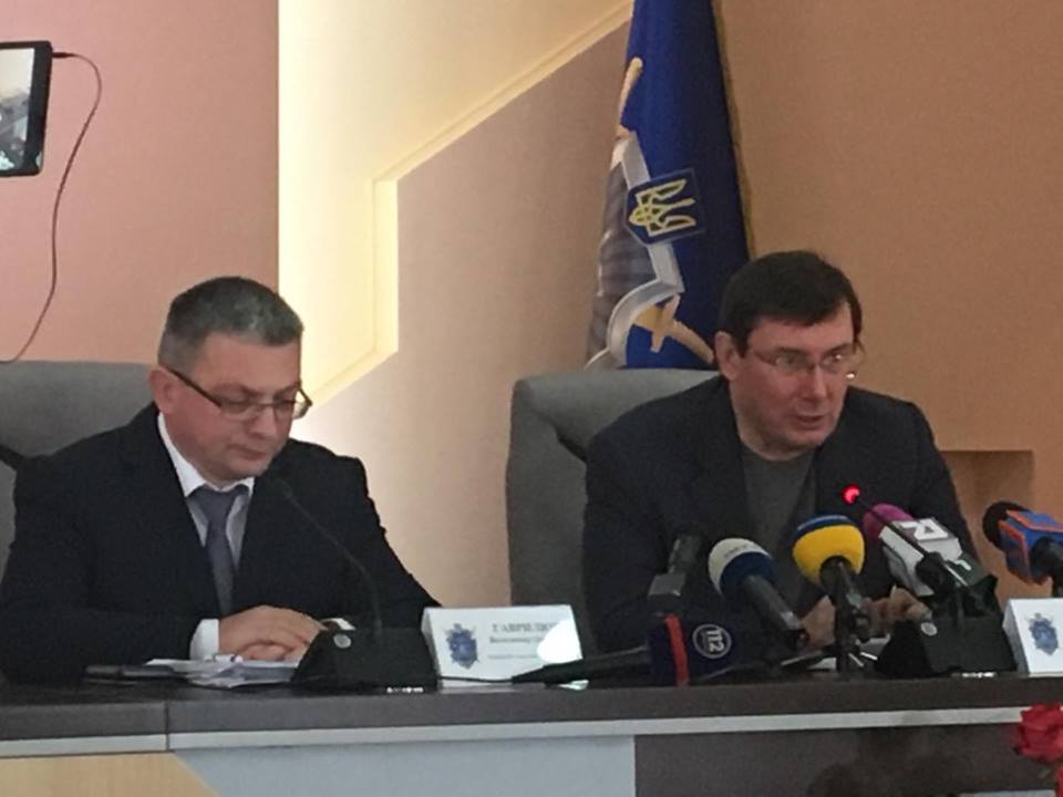 Луценко відмовився від пропозиції активістів оглянути незаконні гральні заклади Ужгорода