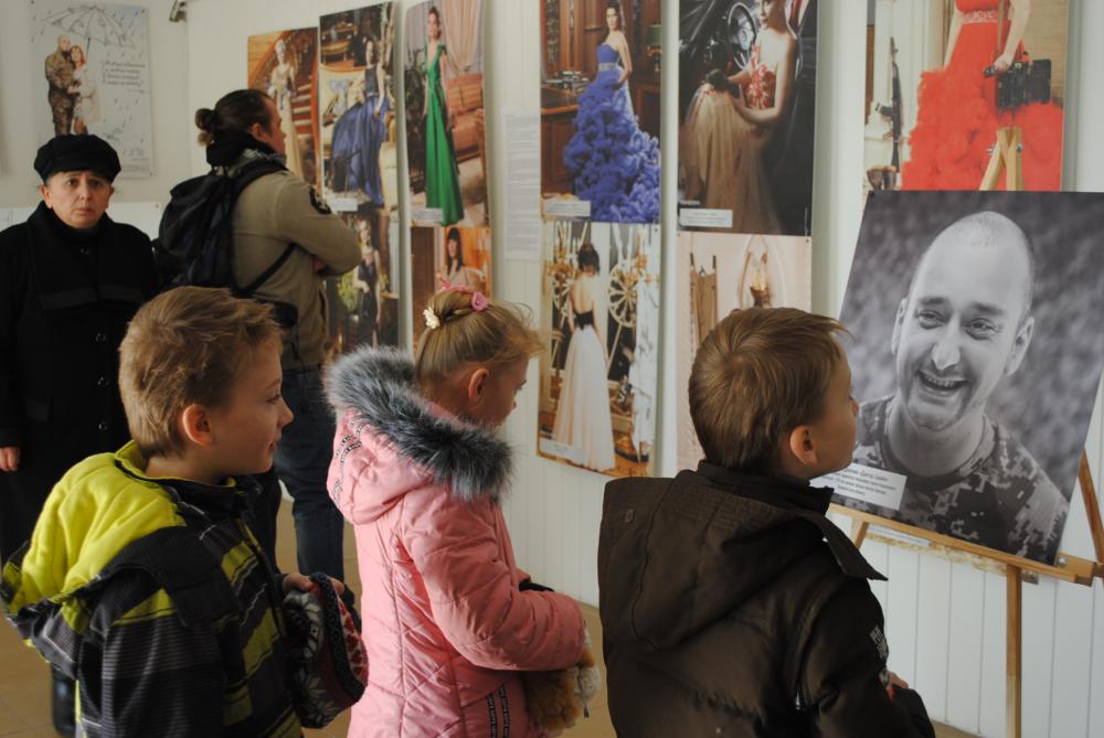 В Ужгороді впродовж тижня триватиме волонтерський фотопроект "Якби не війна" (ФОТО)