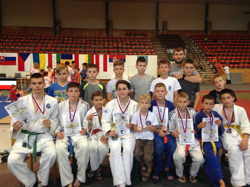 Юні ужгородські дзюдоїсти привезли 8 медалей із міжнародного турніру із дзюдо (ФОТО)
