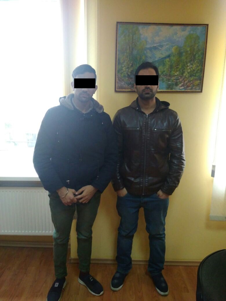 Поблизу держкордону в Ужгороді затримали двох громадян ПСА (ФОТО)