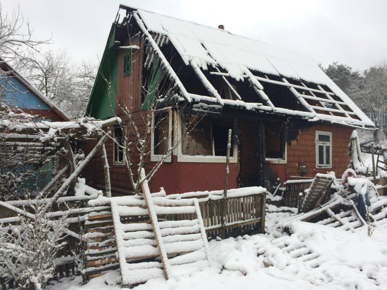 У Тячівському районі горіли два житлові будинки (ФОТО)