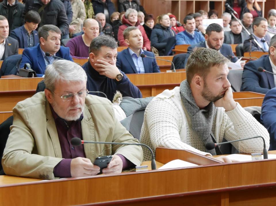 На сесії міськради в Ужгороді говорили про скорочення посади першого заступника мера