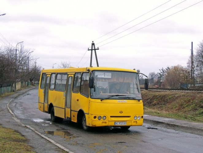 У святкові дні на Закарпатті автобуси курсуватимуть за окремим розкладом