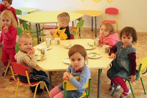 Через раптове погіршення самопочуття одразу 12 дітей призупинено роботу дитсадка на Мукачівщині