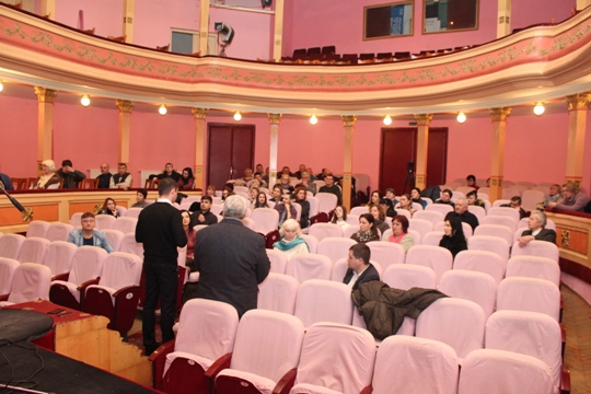 У новоствореному театрі Мукачева проведуть ремонти, а театралам збільшать зарплати