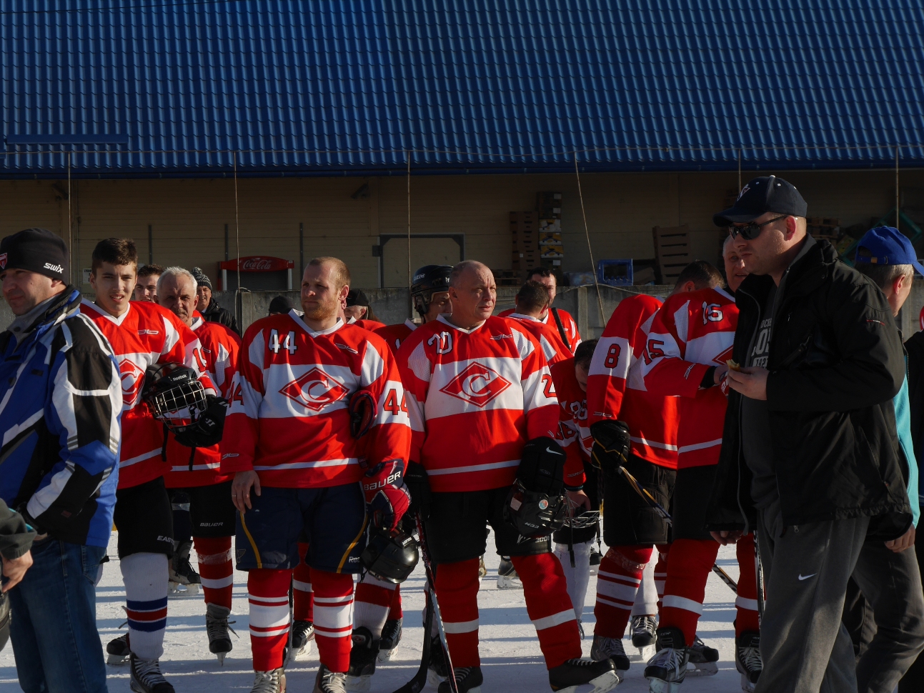 У міжнародному хокейному турнірі в Ужгороді "золото" здобула ужгородська команда (ФОТО)