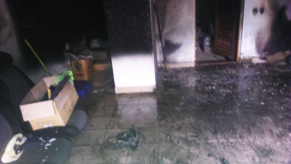 У Виноградові гасили пожежу в гаражі, над яким розташовний житловий будинок (ФОТО)