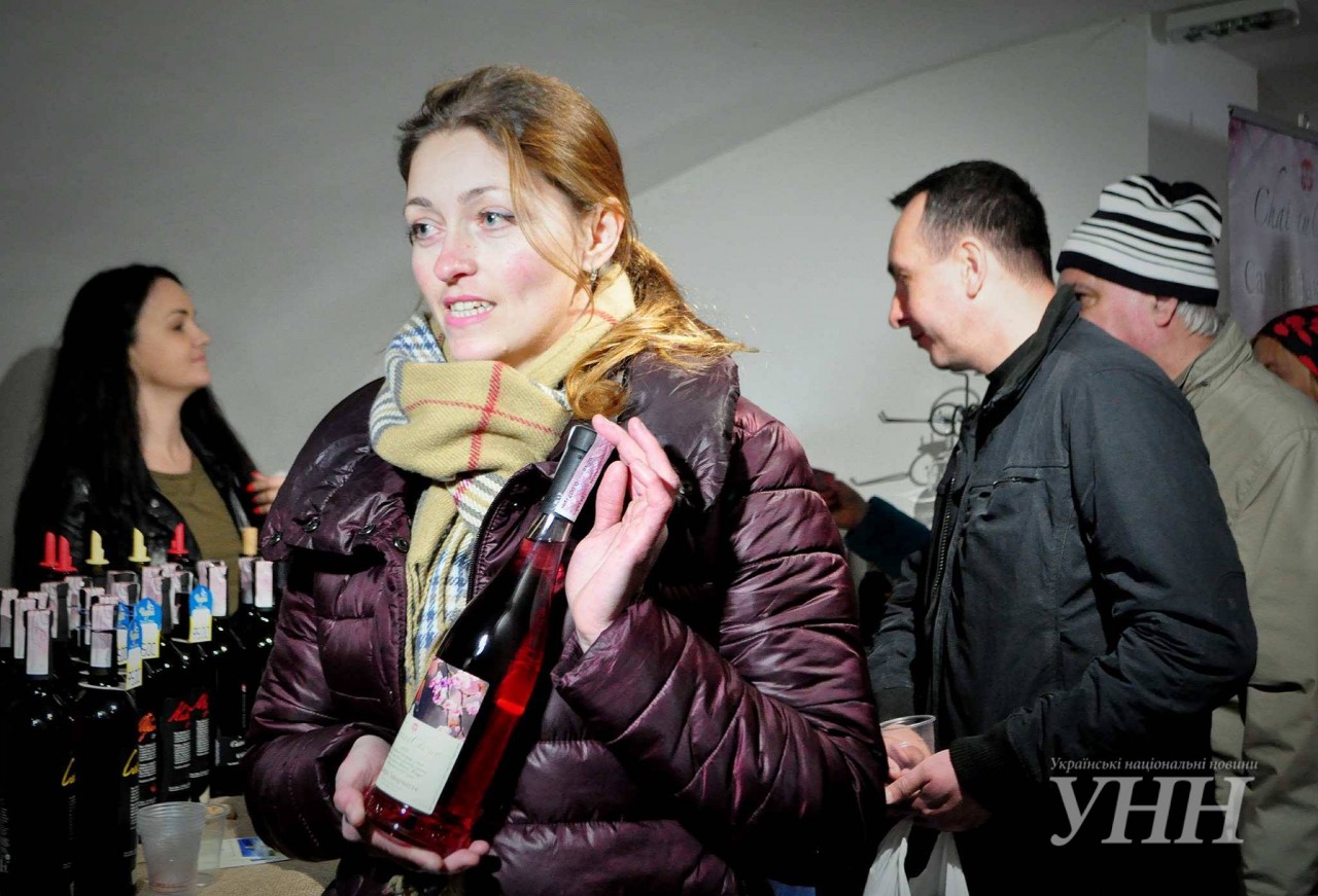 Протягом першого дня фестиваль "Sakura Wine" в Ужгороді відвідали понад 1000 гостей (ФОТО)