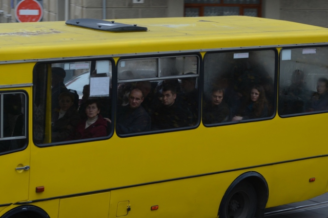 В Ужгороді відкоригували графік курсування громадського транспорту у дні Великодніх свят