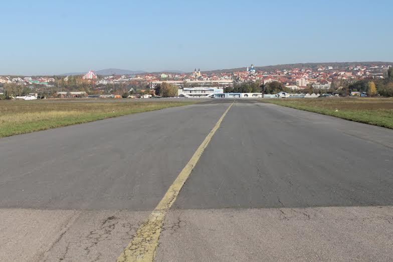 У травні румуни капітально відремонтують злітну смугу Ужгородського аеропорту