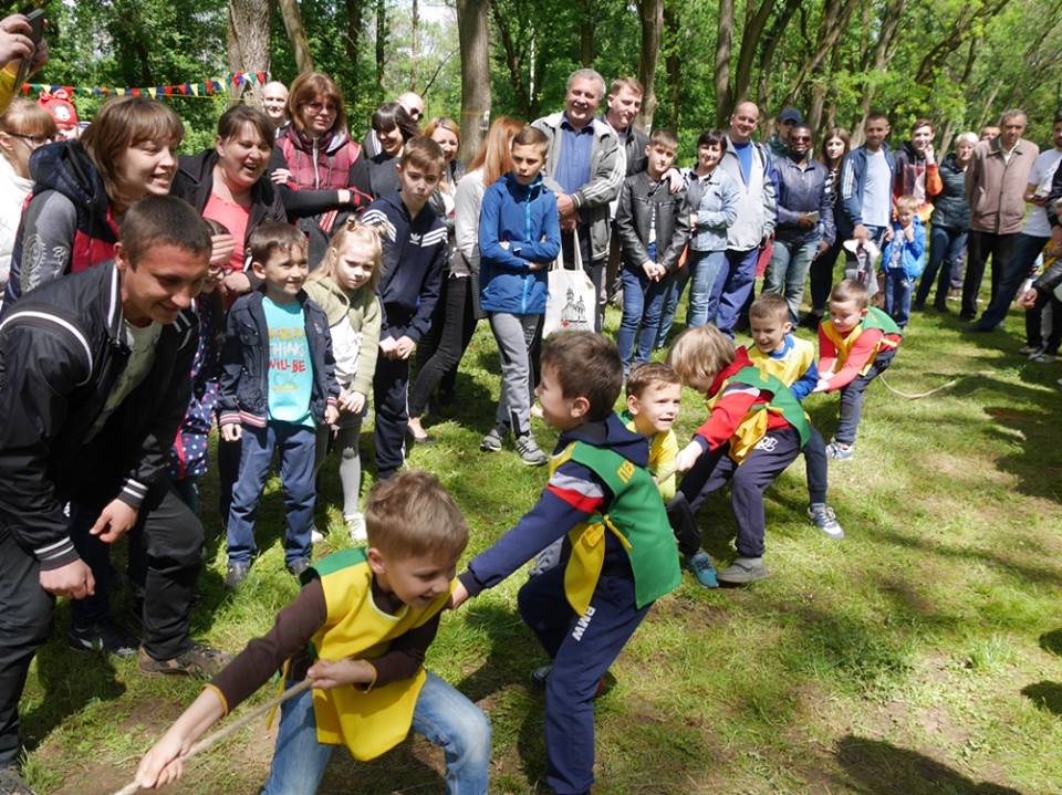 Другий день "Майся фесту" в Ужгороді сповнений різноманітними заходами для дітей (ФОТО)