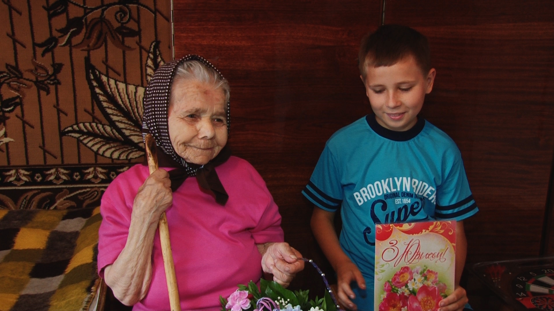 Глухоніма з дитинства, та активна і жвава Марія Брашко з Великоберезнянщини відсвяткувала 101-й день народження (ФОТО)