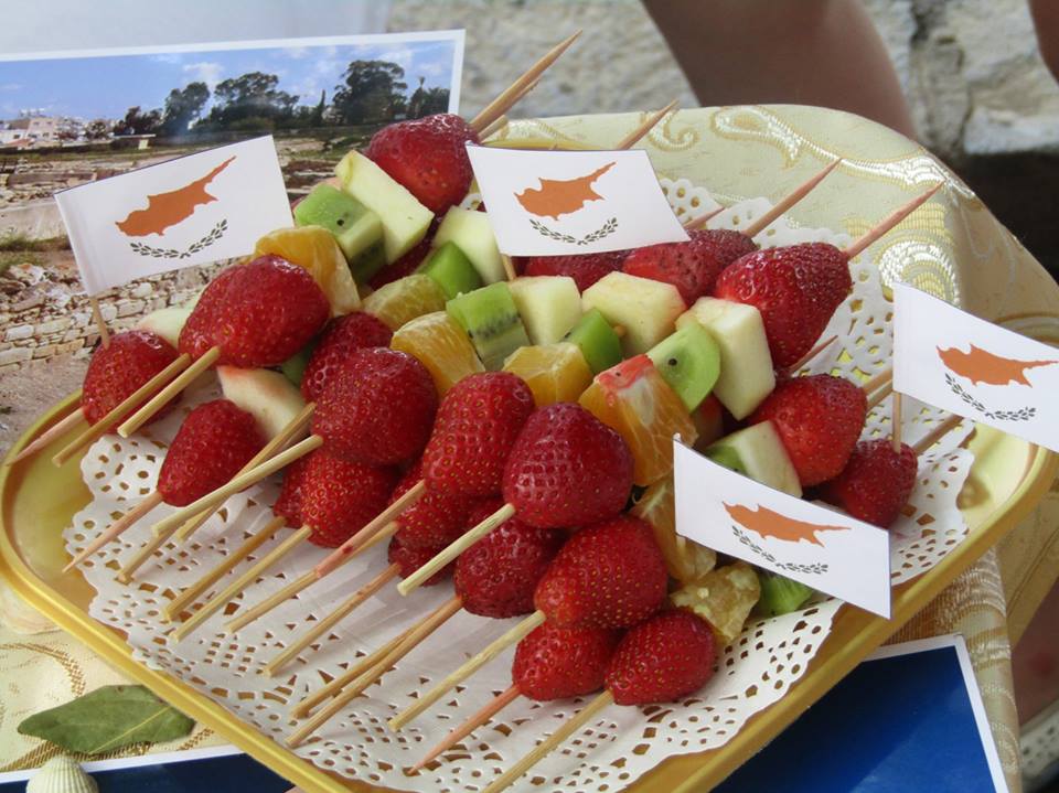 В Ужгороді діти представляли національні страви та символіку європейських країн (ФОТО)
