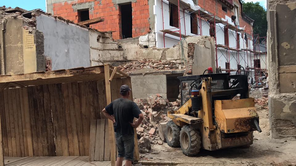 За фактом знищення магазину Фунданича в Ужгороді розпочато кримінальне провадження