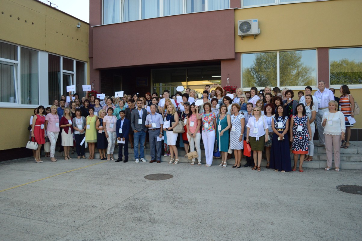 В Ужгороді у форматі  EdCamp відбулася серпнева конференція педагогів міста (ФОТО)