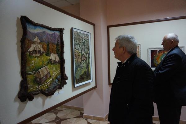 У Тячеві відкрили виставку картин Василя Титора, Степана Бігунця та Івана Шимка (ФОТО)
