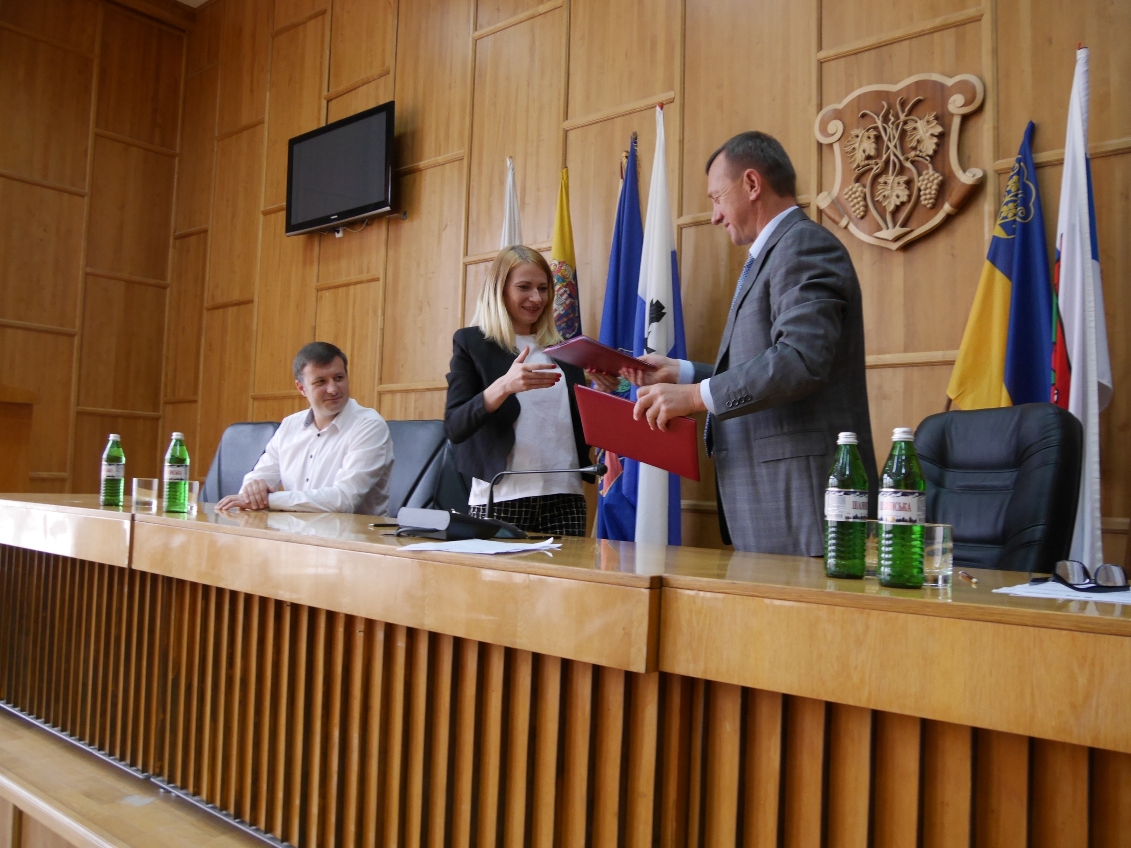 Влада Ужгорода підписала меморандум з ОПОРОЮ про підготовку сервісу відкритих даних (ФОТО)