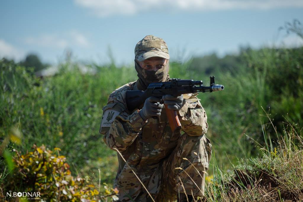 Жителі Ужгородщини можуть вдосконалити військові навички у підрозділі тероборони