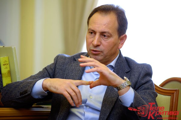 Президент має звільнити голову Закарпатської ОДА, а ВР – оголосити вибори облради – Томенко