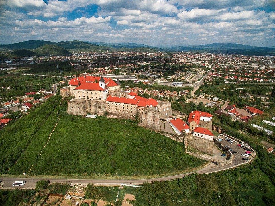У "Паланку" в Мукачеві збільшать штат екскурсоводів та музейних доглядачів