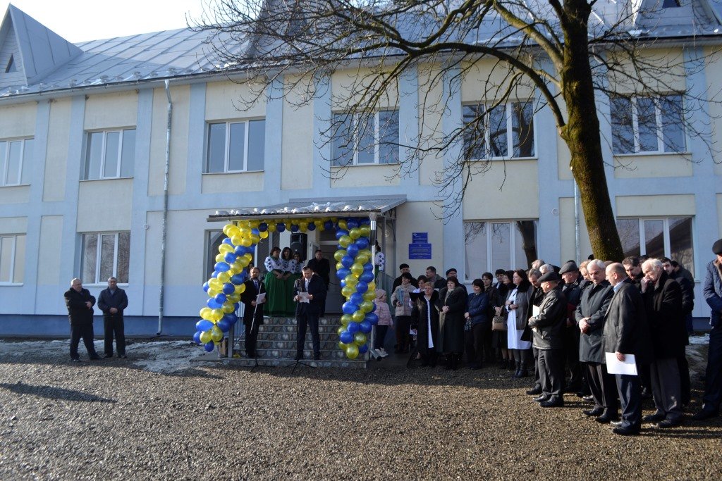 На Тячівщині відкрили лікарню, яку з перервами будували 37 років (ФОТО)