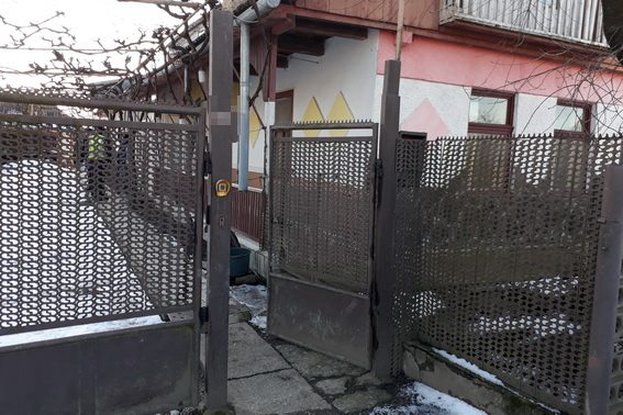 На Ужгородщині грабіжник побив 79-літню жінку та забрав у неї домашню ковбасу (ФОТО)