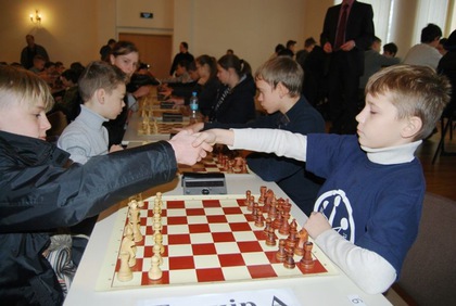 Дитячий шаховий фестиваль "Різдвяне Мукачево" пройде з 12 по 14 січня (ВІДЕО)