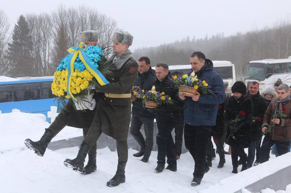 На Верецькому перевалі вшанували пам'ять полеглих героїв Карпатської України (ФОТО)