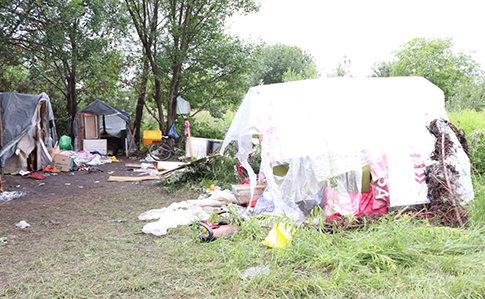 У Львові напали на табір закарпатських циган: 1 загинув, 4 травмованих (ФОТО)