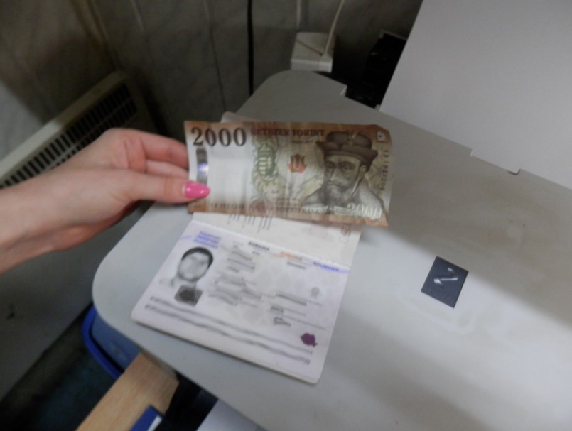 На Закарпатті румун намагався за 2 тис форинтів перетнути кордон за паспортом, "зафіксованим" Інтерполом (ФОТО)