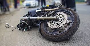 На Хустщині постане перед судом водій, з вини якого загинула пасажирка мотоциклу, а мотоцикліст важко травмувався